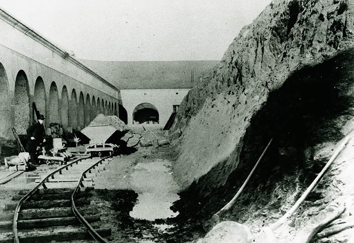 Udgravningsarbejdet på Garderhøjfortet, 1887